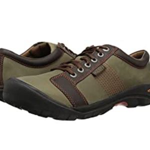 Hard to find Army/Earth KEEN Austin 9.